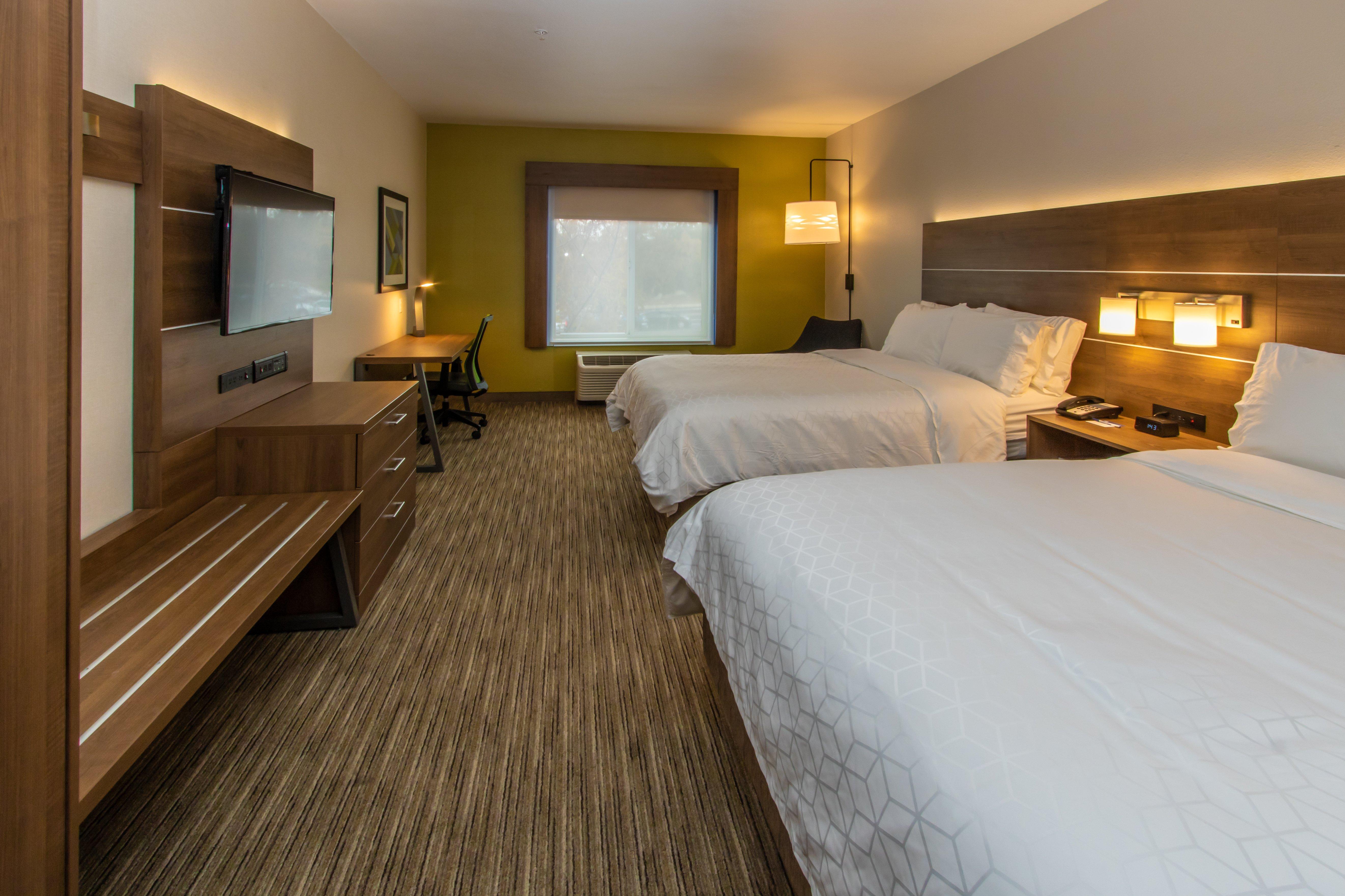 Holiday Inn Express Hotel & Suites Roseville - Galleria Area By Ihg Екстериор снимка
